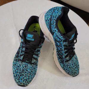 Nike Zoom Pegasus 32 Athletic Shoes, Size 9.5